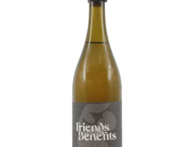 NV FRIENDS WITH BENEFITS METHOD TRADITIONAL - ADELAIDE HILLS SA- CHARDONNAY PINOT NOIR